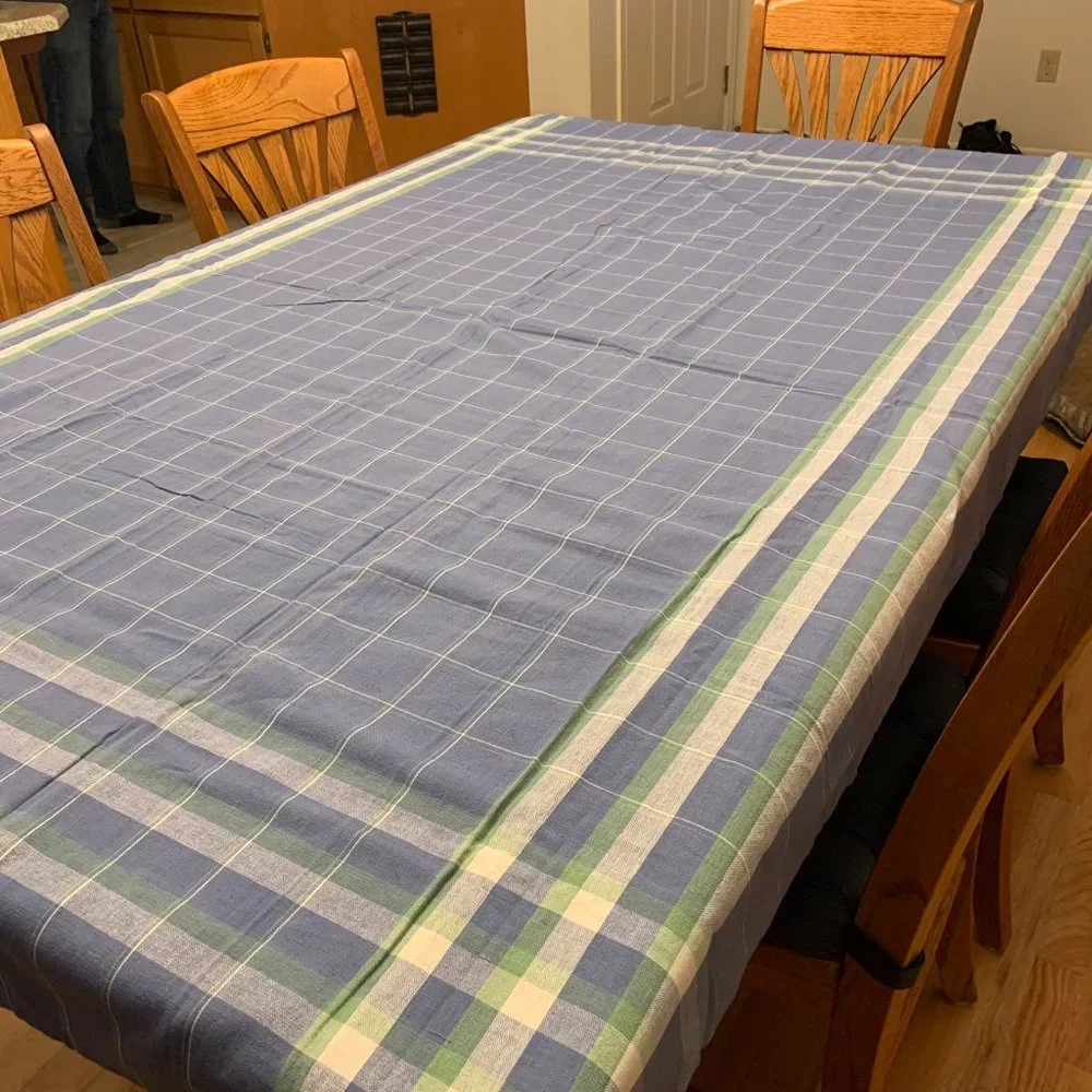 Linen Tablecloth - Rectangle: 50 by 72 Inches - Picture 1 of 6